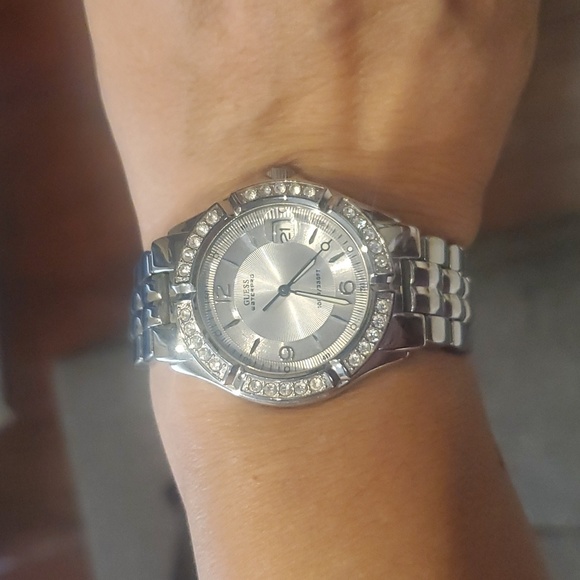 Guess Watch - Picture 3 of 4